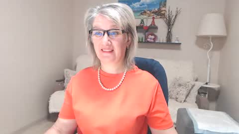 Leila Kinky online show from 28, 7, 2026