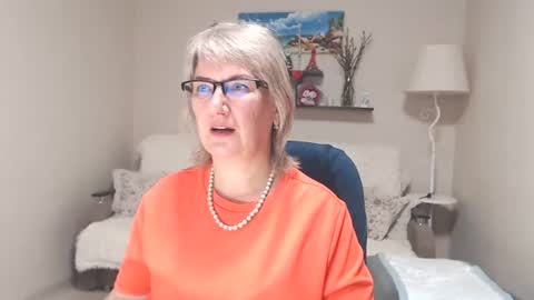 Leila Kinky online show from 1, 8, 2026