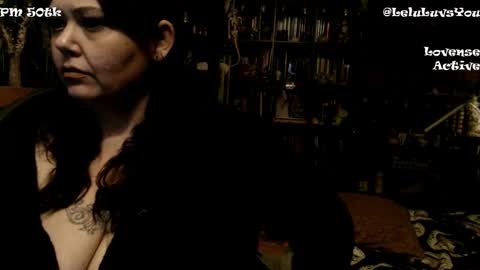 Lelu Fallas online show from 5, 1, 2025