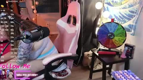 Junie 3 online show from 9, 2, 2025