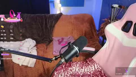 Junie 3 online show from 25, 11, 2025