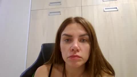 Snapshot of lena6122000 chatting on 18, 9, 2025 lena6122000 online show from 18, 9, 2025