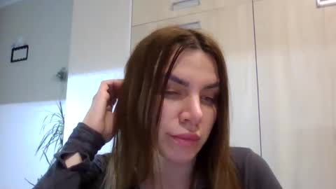 Snapshot of lena6122000 chatting on 1, 4, 2026 lena6122000 online show from 1, 4, 2026