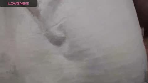 Snapshot of lenagolden chatting on 17, 11, 2025 lenagolden online show from 17, 11, 2025