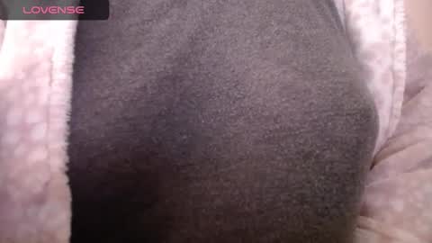 Snapshot of lenagolden chatting on 22, 11, 2025 lenagolden online show from 22, 11, 2025