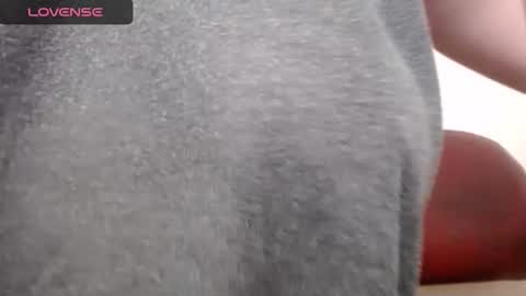 Snapshot of lenagolden chatting on 27, 11, 2025 lenagolden online show from 27, 11, 2025