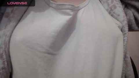 Snapshot of lenagolden chatting on 15, 12, 2025 lenagolden online show from 15, 12, 2025