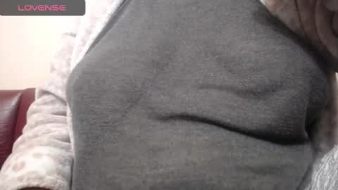 Snapshot of lenagolden chatting on 8, 1, 2026 lenagolden online show from 8, 1, 2026