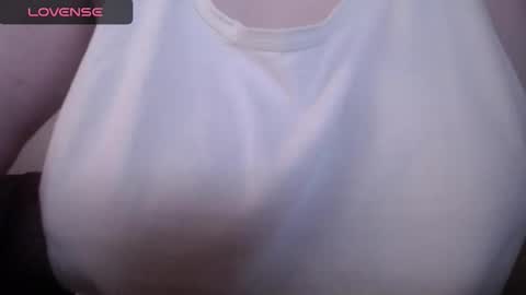 Snapshot of lenagolden chatting on 12, 1, 2026 lenagolden online show from 12, 1, 2026