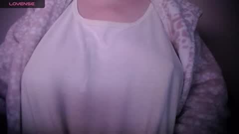 Snapshot of lenagolden chatting on 14, 1, 2026 lenagolden online show from 14, 1, 2026