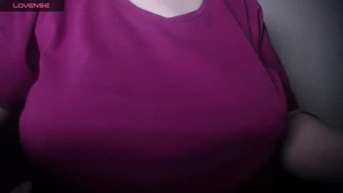 Snapshot of lenagolden chatting on 31, 1, 2026 lenagolden online show from 31, 1, 2026