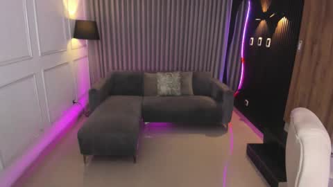  LENAH  online show from 4, 3, 2026