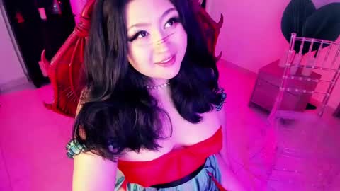 Lenna Kang online show from 14, 2, 2025