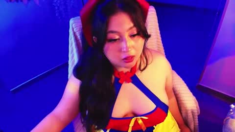 Lenna Kang online show from 2, 3, 2026