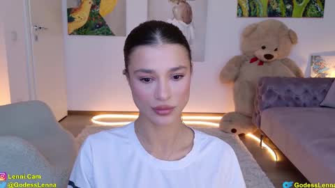 Lenna Goddess online show from 12, 2, 2025