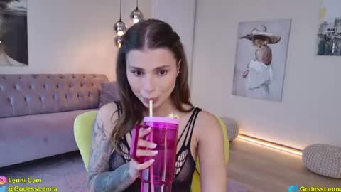 Snapshot of lenna_godess chatting on 9, 6, 2026 Lenna Goddess online show from 9, 6, 2026