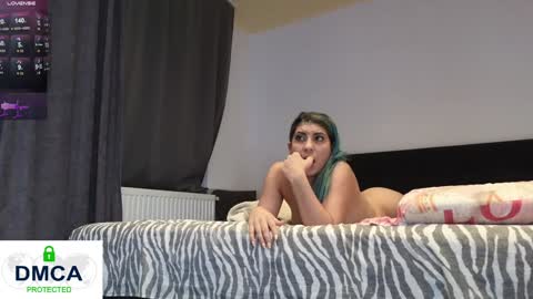 Lenore blonde hair 30yrs  Melissa red hair 23 yrs and Jason online show from 8, 3, 2025