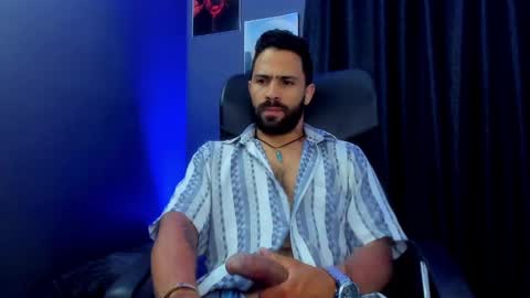 Leo  Diaz online show from 4, 3, 2025