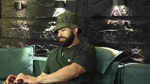 Leo  Diaz online show from 27, 9, 2025