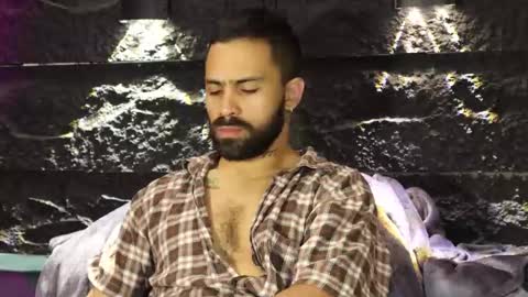 Leo  Diaz online show from 10, 11, 2025