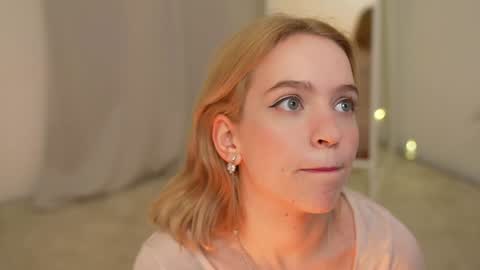  Ashly  online show from 31, 12, 2024