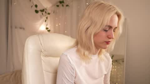  Ashly  online show from 2, 12, 2025