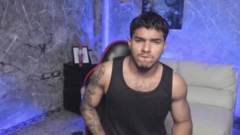 Leo independent model online show from 27, 10, 2025