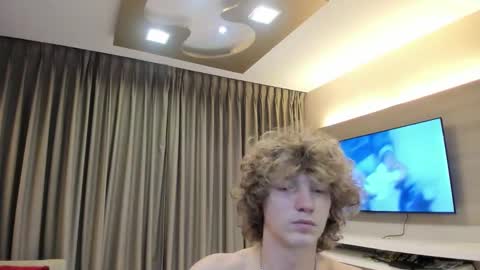 leo_wildd online show from 4, 10, 2025