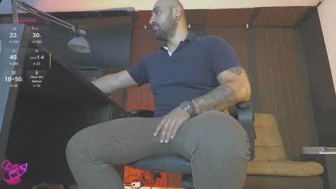 Snapshot of leon_1717 chatting on 12, 5, 2026 Leon online show from 12, 5, 2026