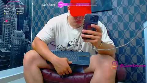 Snapshot of leon_ssmoron chatting on 12, 7, 2026 Leon Smoron online show from 12, 7, 2026