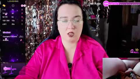 Leona Harrison online show from 25, 6, 2026