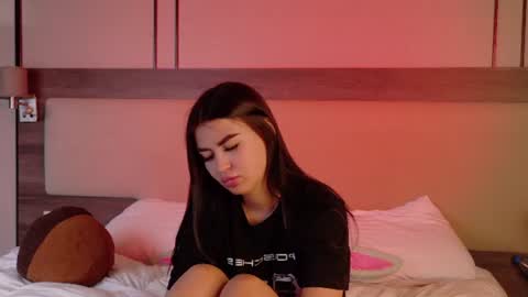 Mila online show from 28, 6, 2026