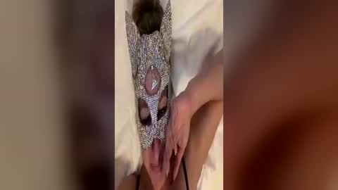 leonie_vancat online show from 5, 7, 2026