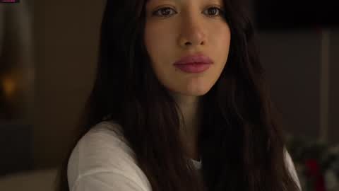 Snapshot of leoramallis chatting on 27, 12, 2024 Leora online show from 27, 12, 2024