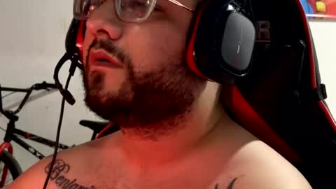 Snapshot of leosalvaje chatting on 16, 11, 2025 Leo Salvaje online show from 16, 11, 2025