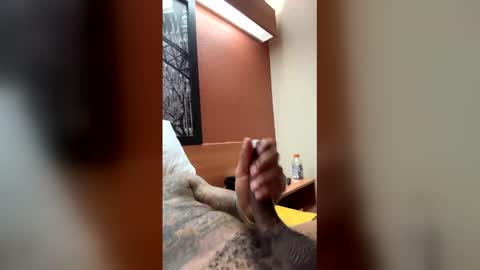 leroypageiii87 online show from 18, 4, 2026