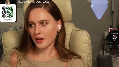 LeslieKorfs online show from 27, 10, 2025