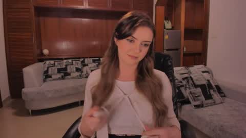 Snapshot of lesya_krutalevich chatting on 18, 7, 2026 lesya krutalevich online show from 18, 7, 2026