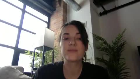 Snapshot of letjennybe chatting on 16, 2, 2025 strawberrywatermelonpink22 online show from 16, 2, 2025