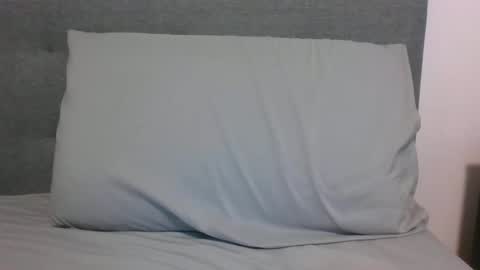 lets_play143 online show from 18, 4, 2026