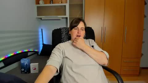 Naomi online show from 9, 7, 2026