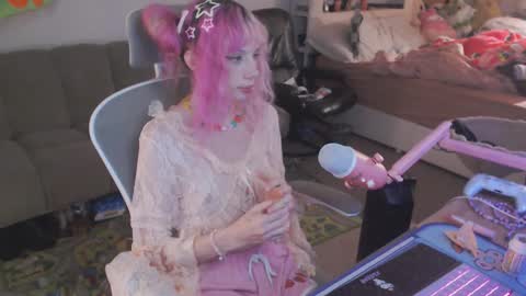 lewdy booty online show from 20, 10, 2025