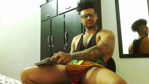 Lewis Strong online show from 11, 11, 2025