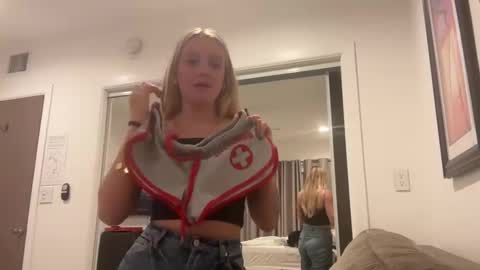 Snapshot of lexaarose05 chatting on 9, 12, 2024 lexisRose online show from 9, 12, 2024