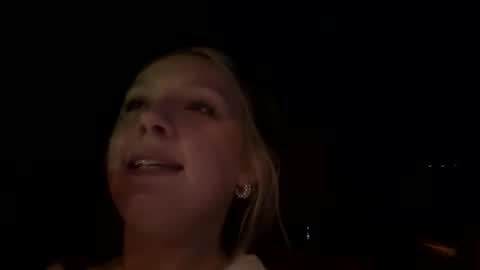 Snapshot of lexaarose05 chatting on 19, 12, 2024 lexisRose online show from 19, 12, 2024