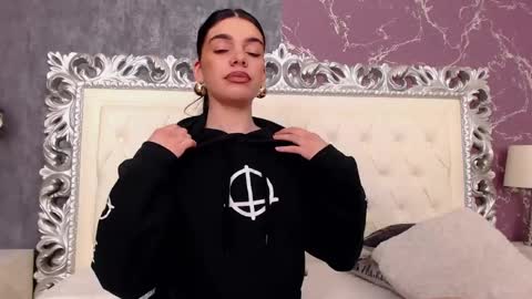 Snapshot of lexi__vicious chatting on 23, 12, 2024 lexi__vicious online show from 23, 12, 2024