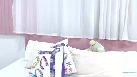 Gabrielle online show from 15, 2, 2025