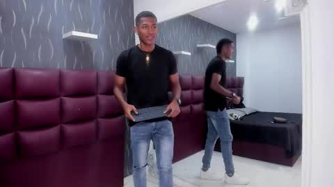 Lexi  Derek online show from 13, 10, 2025