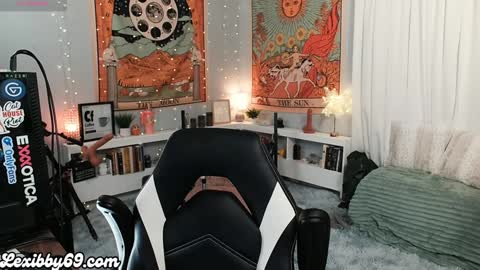 Lexi Smith online show from 6, 12, 2024