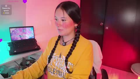 Snapshot of lexie_babe chatting on 9, 6, 2026 Lexie Thompson 8pm 0000am -5 online show from 9, 6, 2026